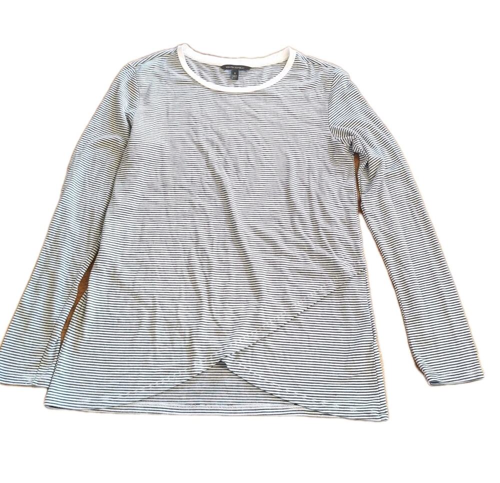 Banana Republic Cream Striped Layered Look Tunic Shirt Size Medium. EUC